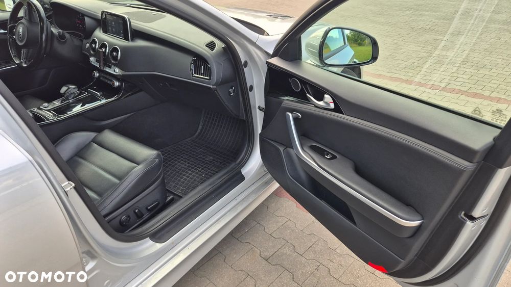 Kia Stinger 2.2 CRDi XL AWD - 30