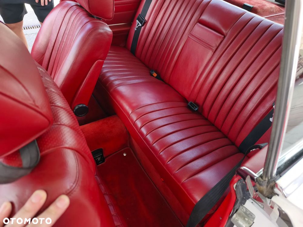 Mercedes-Benz SLC - 12