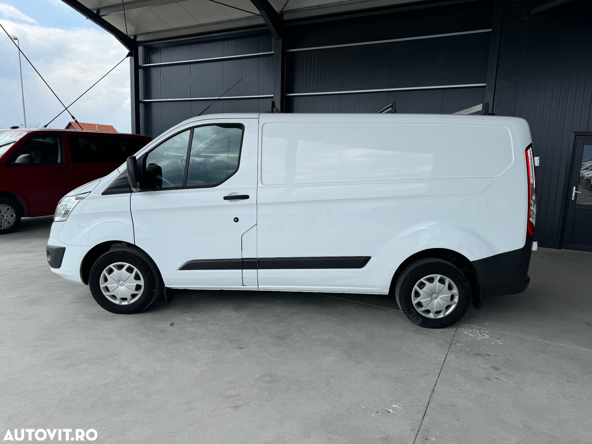 Ford Transit Custom - 10