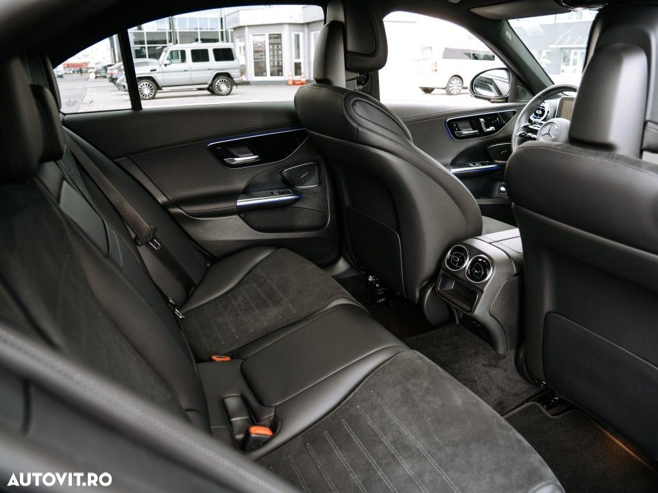 Mercedes-Benz C - 16