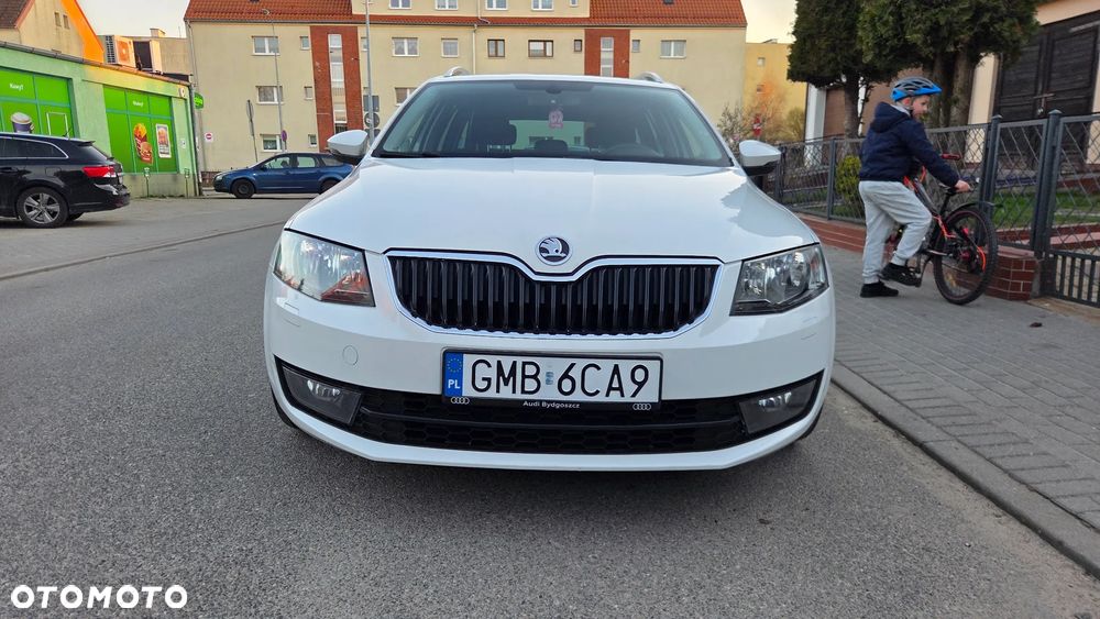 Skoda Octavia 1.6 TDI DPF DSG Elegance - 7