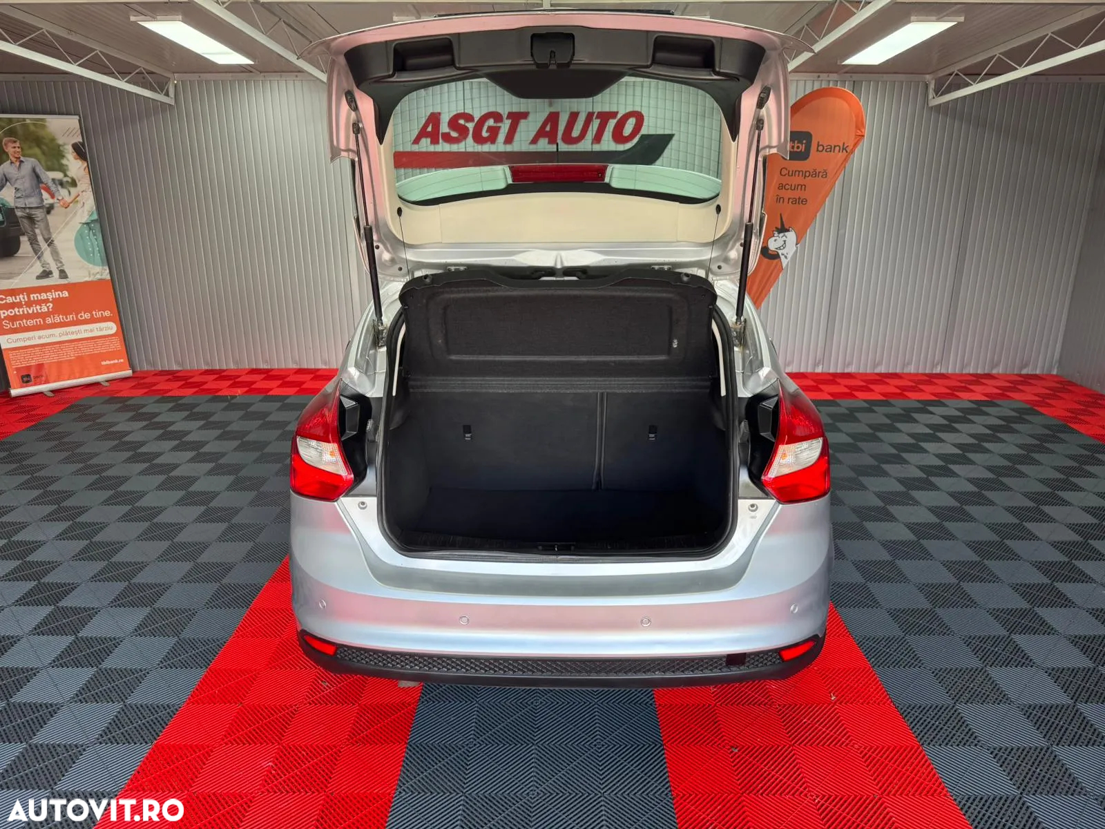 Ford Focus - 17