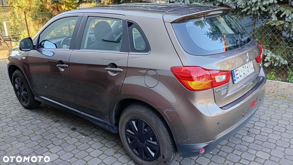 Mitsubishi ASX - 5