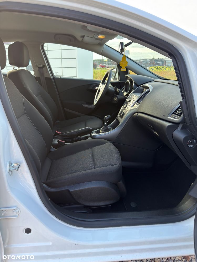 Opel Astra - 18