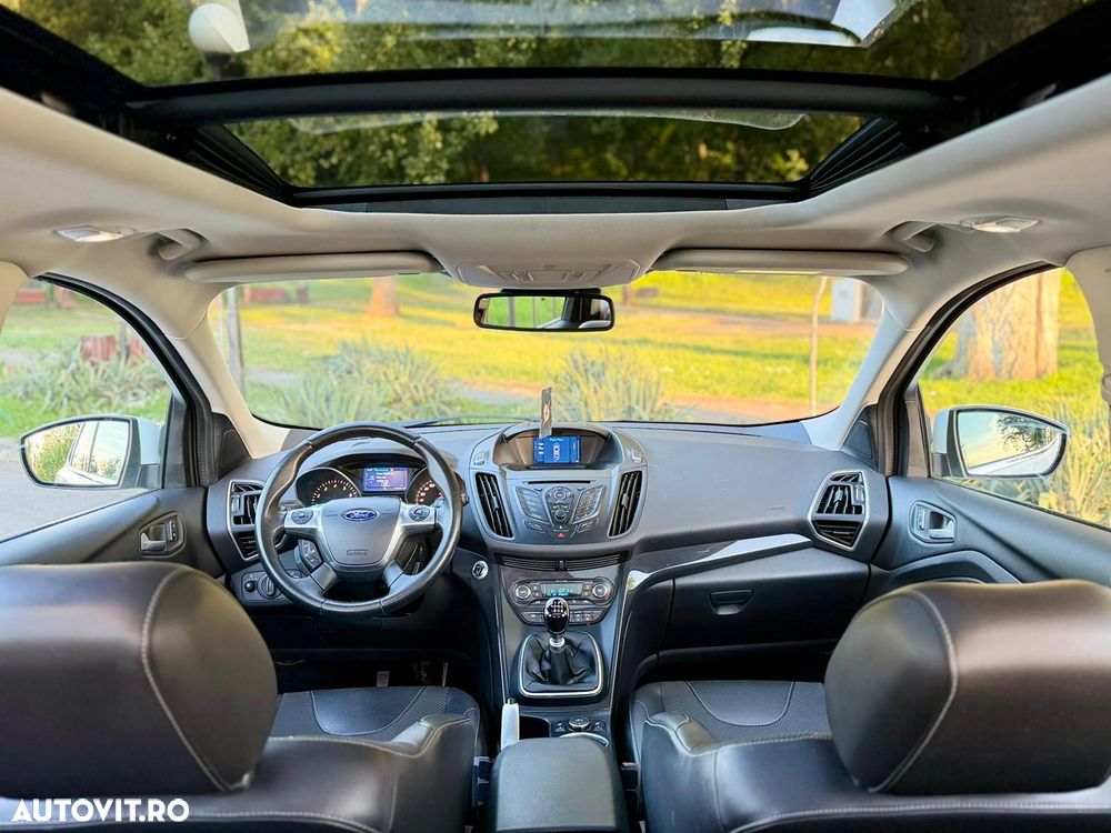 Ford Kuga 1.6 EcoBoost 2x4 Titanium - 6