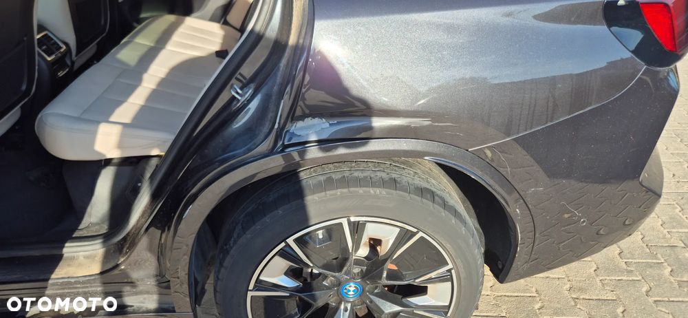 BMW iX3 80kWh Impressive - 17