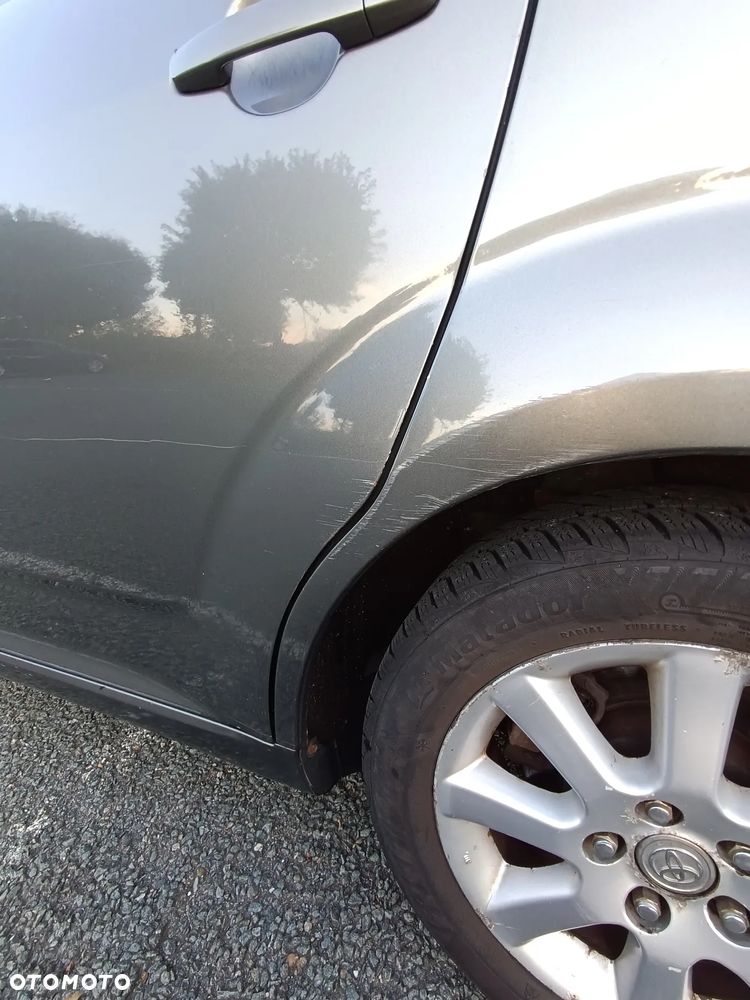 Toyota Corolla Verso 2.0 D-4D Prestige - 18