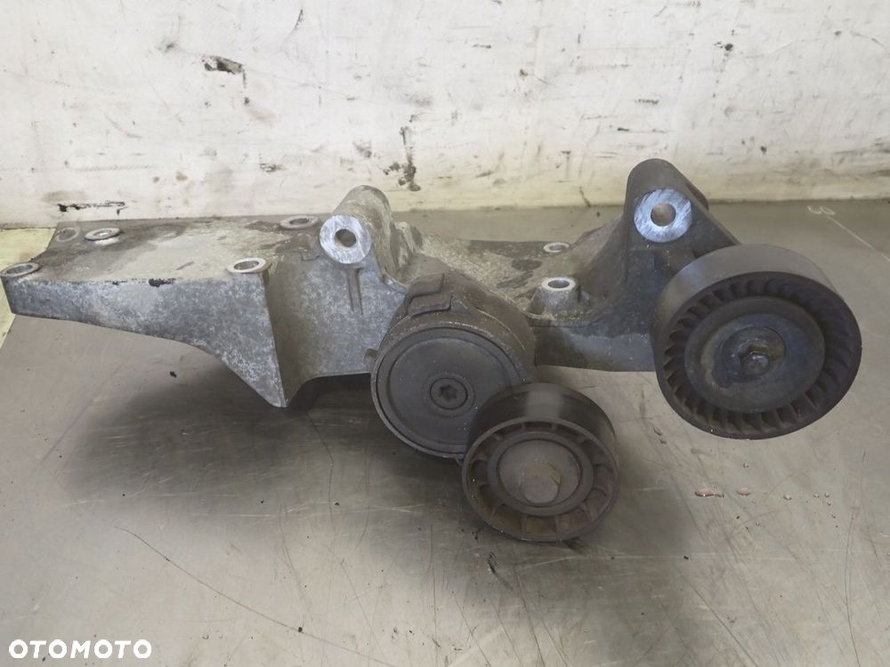 ŁAPA ALTERNATORA FORD MONDEO MK4 2.0TDCI 7G9Q-10K018-AA - 2