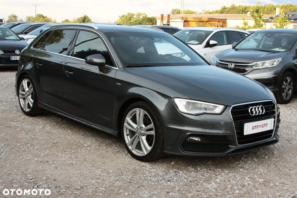 Audi A3 Sportback 1.4 TFSI S tronic S line Sportpaket - 2