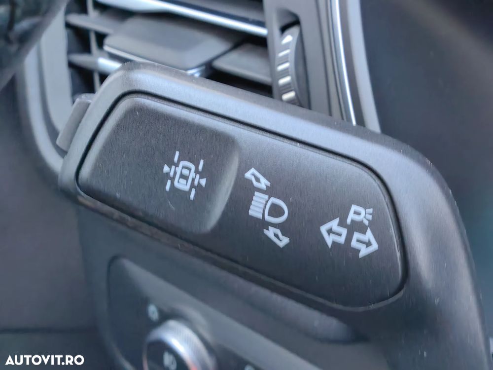 Ford Kuga 1.5 EcoBlue Aut. TITANIUM - 31