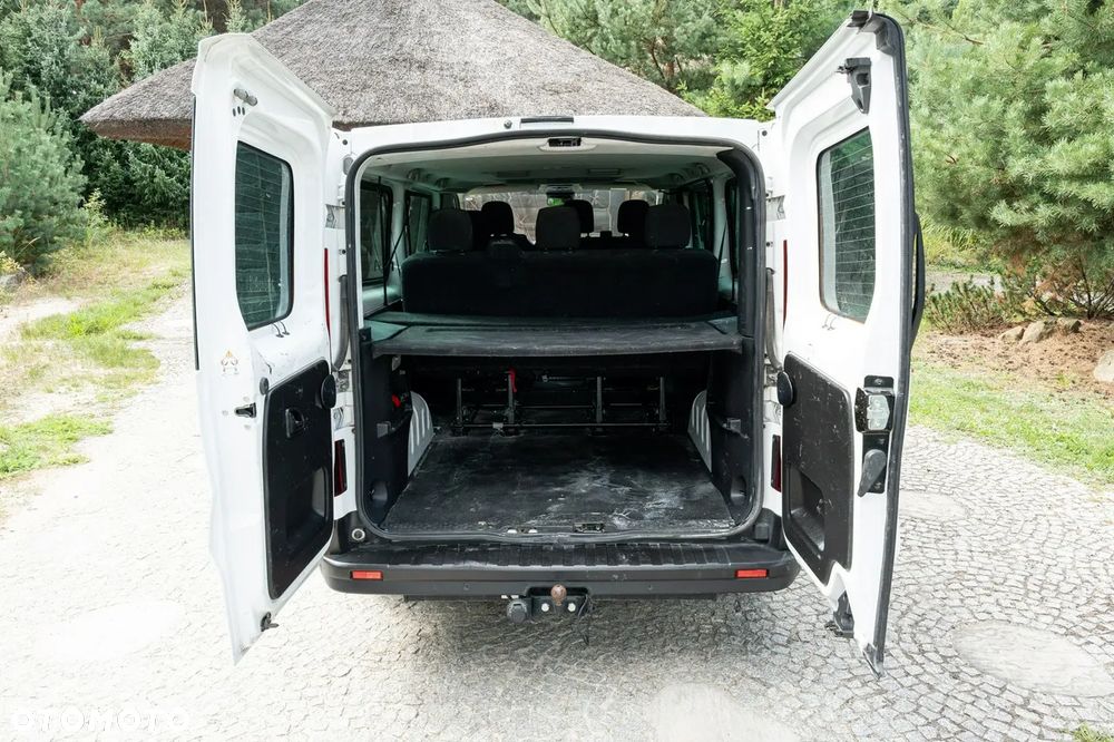 Renault Trafic Grand 2.0 dCi - 20