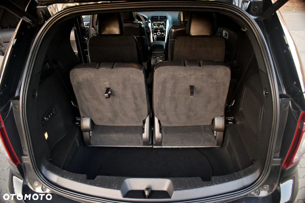 Ford Explorer - 28