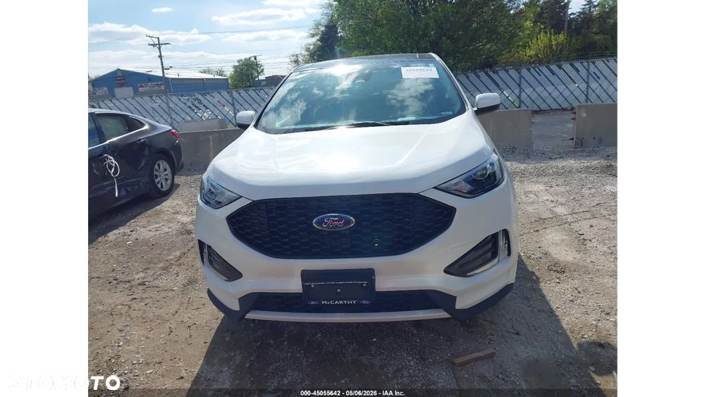 Ford Edge - 9