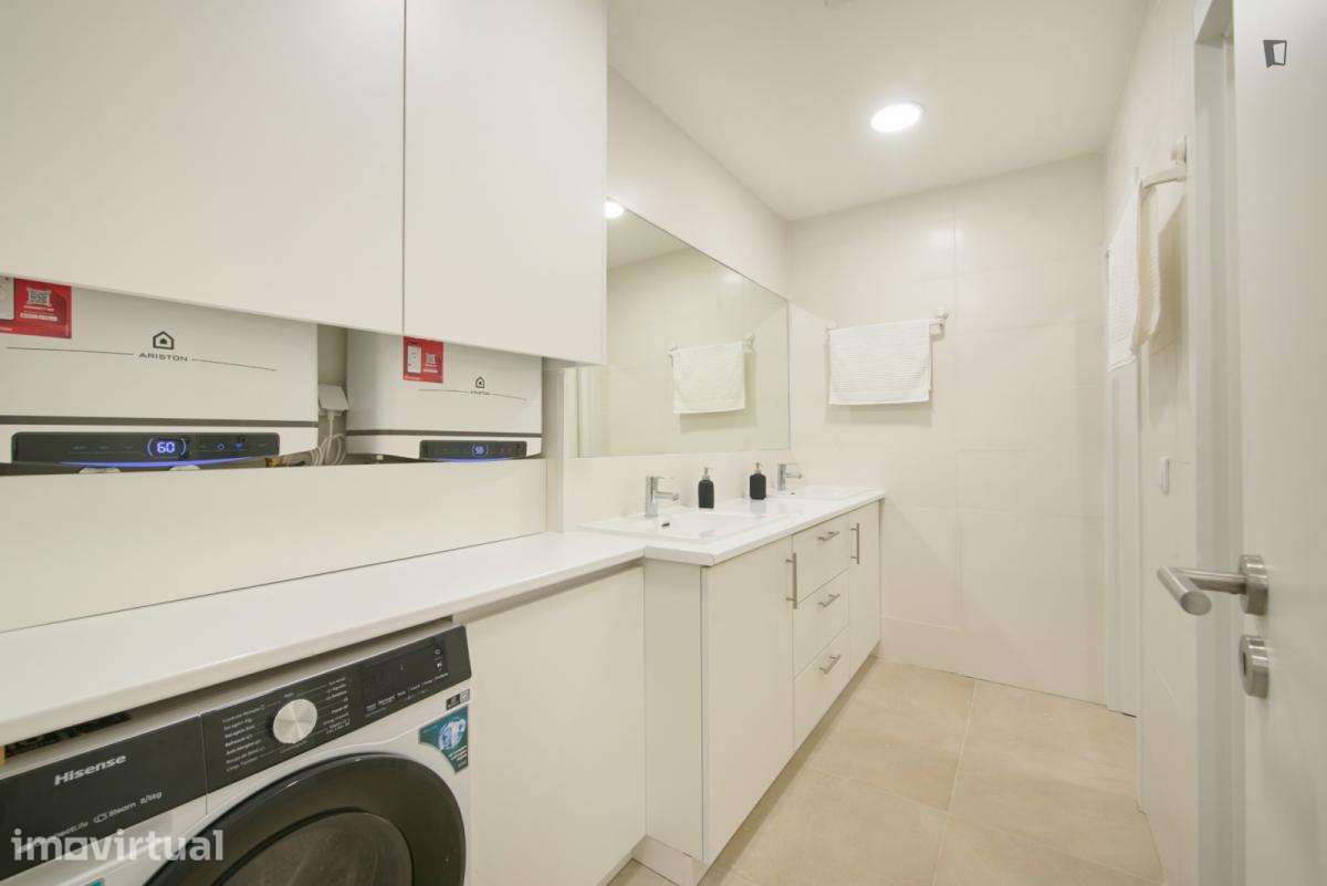 Quarto - localizado em Olaias Lisbon - Grande imagem: 4/44
