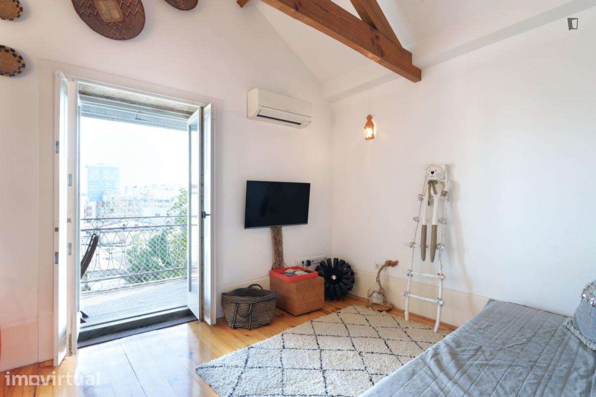 Apartamento com 2 quartos - localizado em Cedofeita Porto - Grande imagem: 3/27