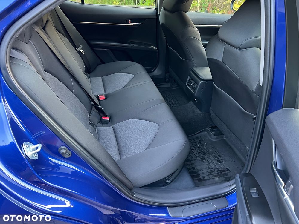 Toyota Camry 2.5 Hybrid Comfort CVT - 27