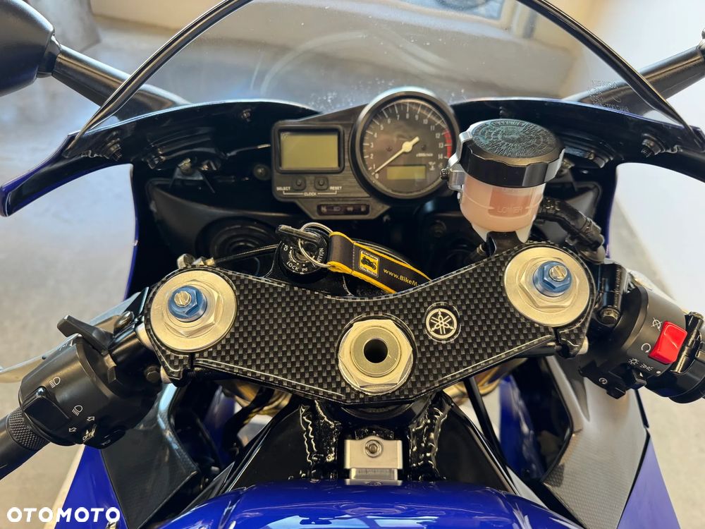 Yamaha YZF - 30