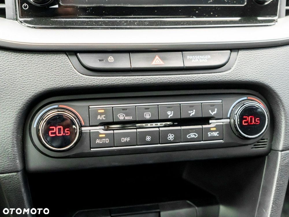 Kia XCeed 1.5 T-GDI M DCT - 24