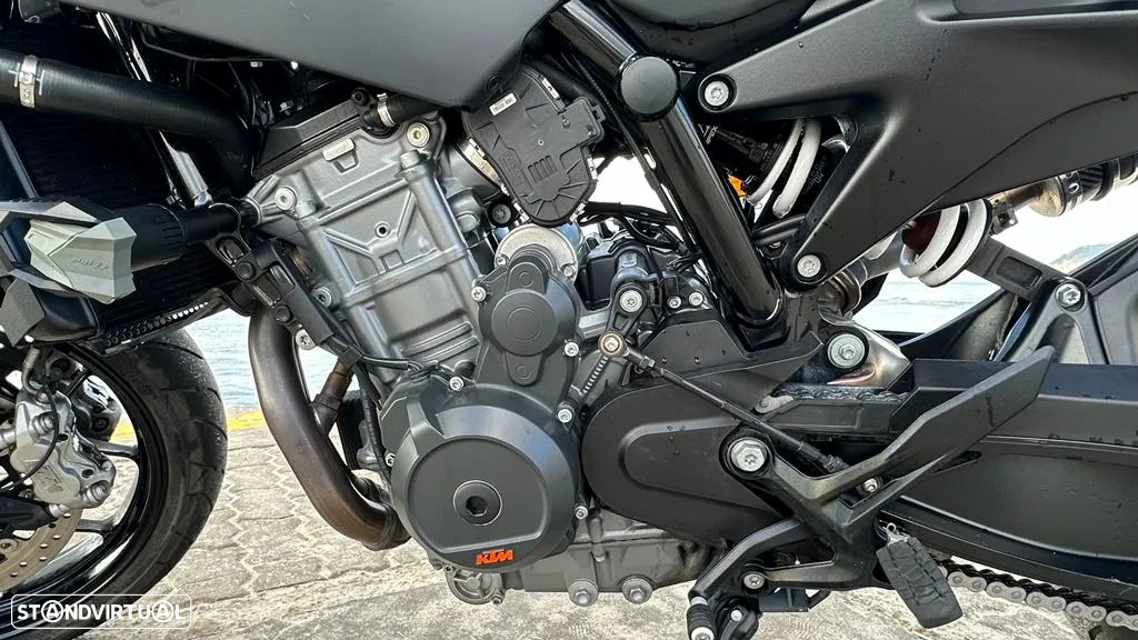 KTM Duke 890 - 6