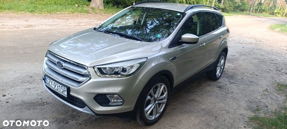Ford Kuga - 1