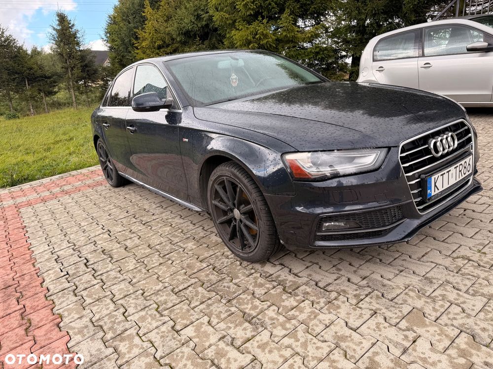 Audi A4 Limousine - 2