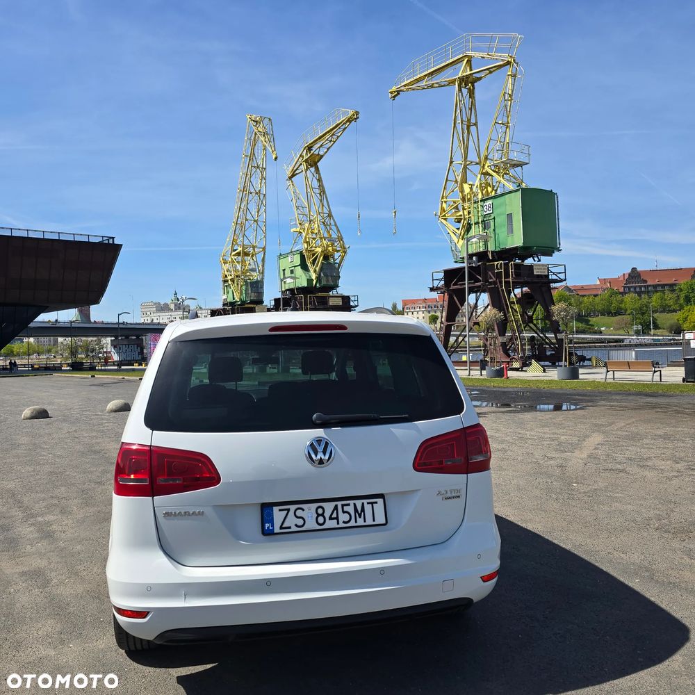 Volkswagen Sharan - 16