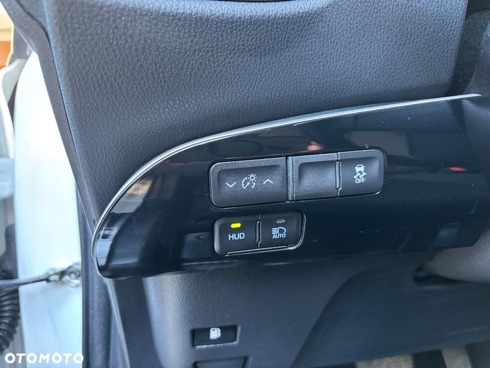 Toyota Prius 1.8 Hybrid Prestige - 5