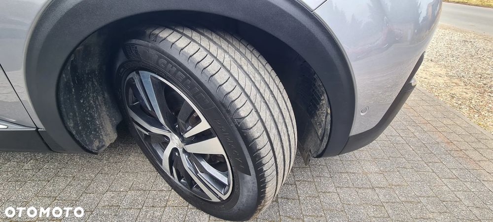 Peugeot 3008 1.6 THP Allure S&S EAT6 - 33