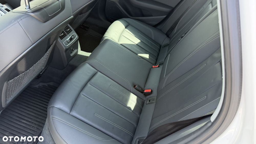 Audi A4 Limousine 40 TFSI quattro S tronic - 20