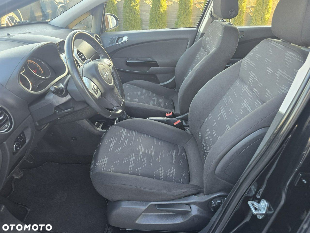 Opel Corsa - 10