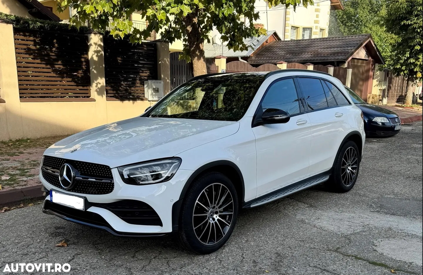 Mercedes-Benz GLC 220 d 4Matic 9G-TRONIC AMG Line - 3