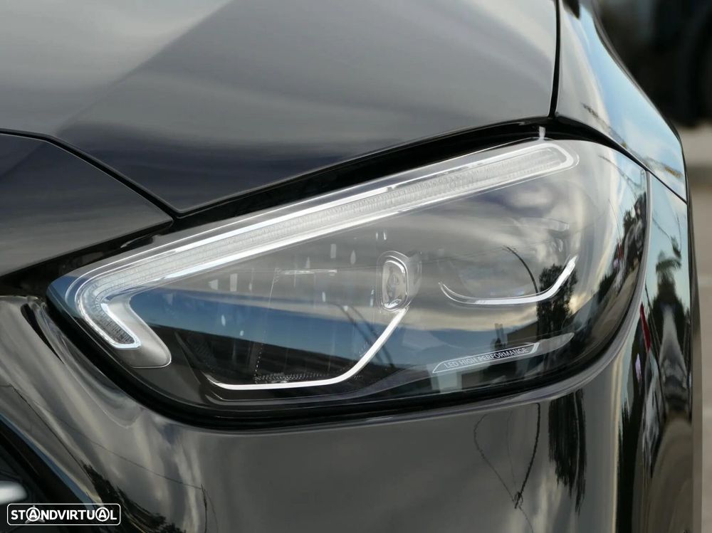 Mercedes-Benz C 300 e AMG Line - 11