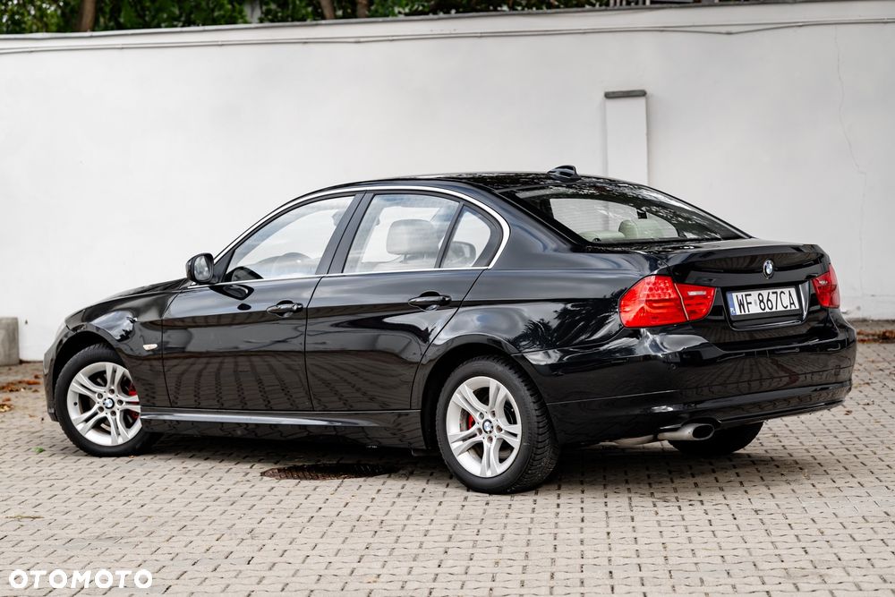 BMW Seria 3 318i - 10