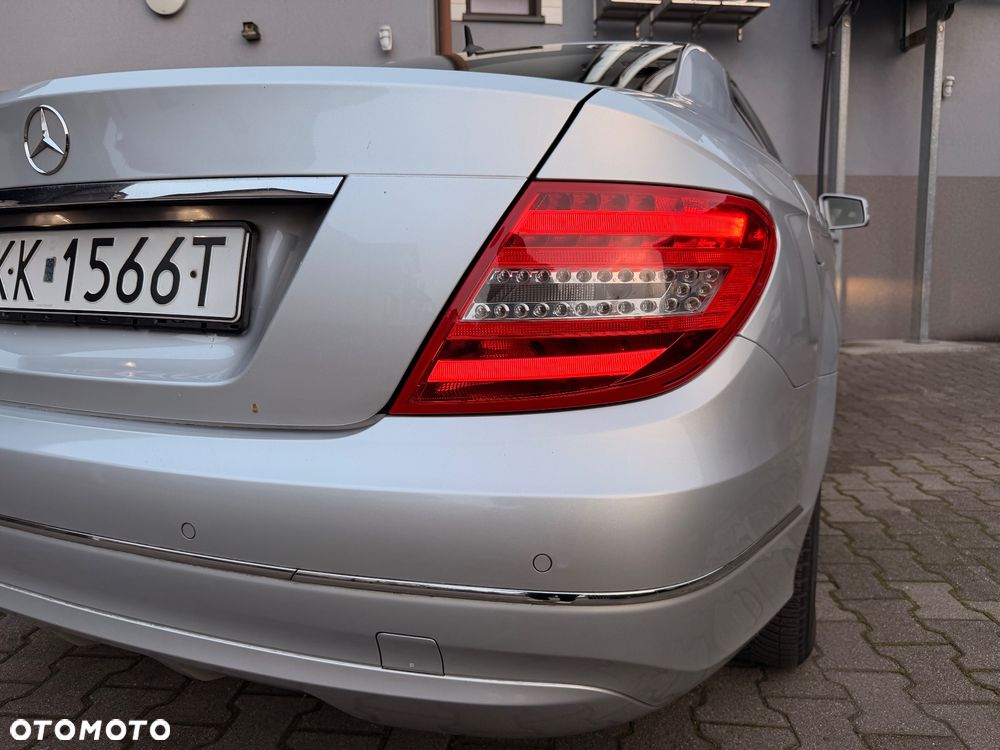 Mercedes-Benz Klasa C 180 BlueEFFICIENCY - 14