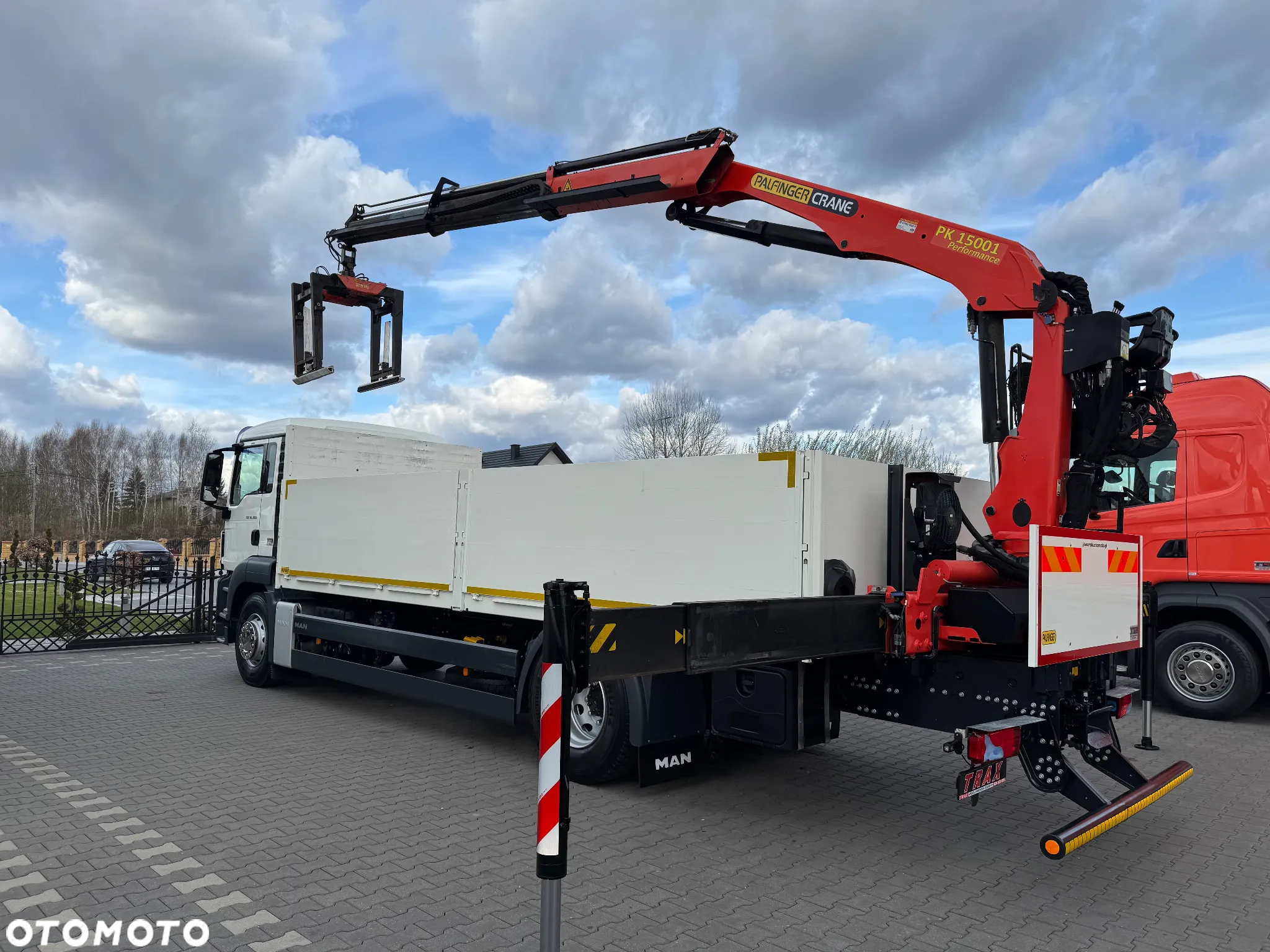 MAN TGS 18.360 4x2 z HDS PALFINGER, MANUAL, DMC 18 T - 4