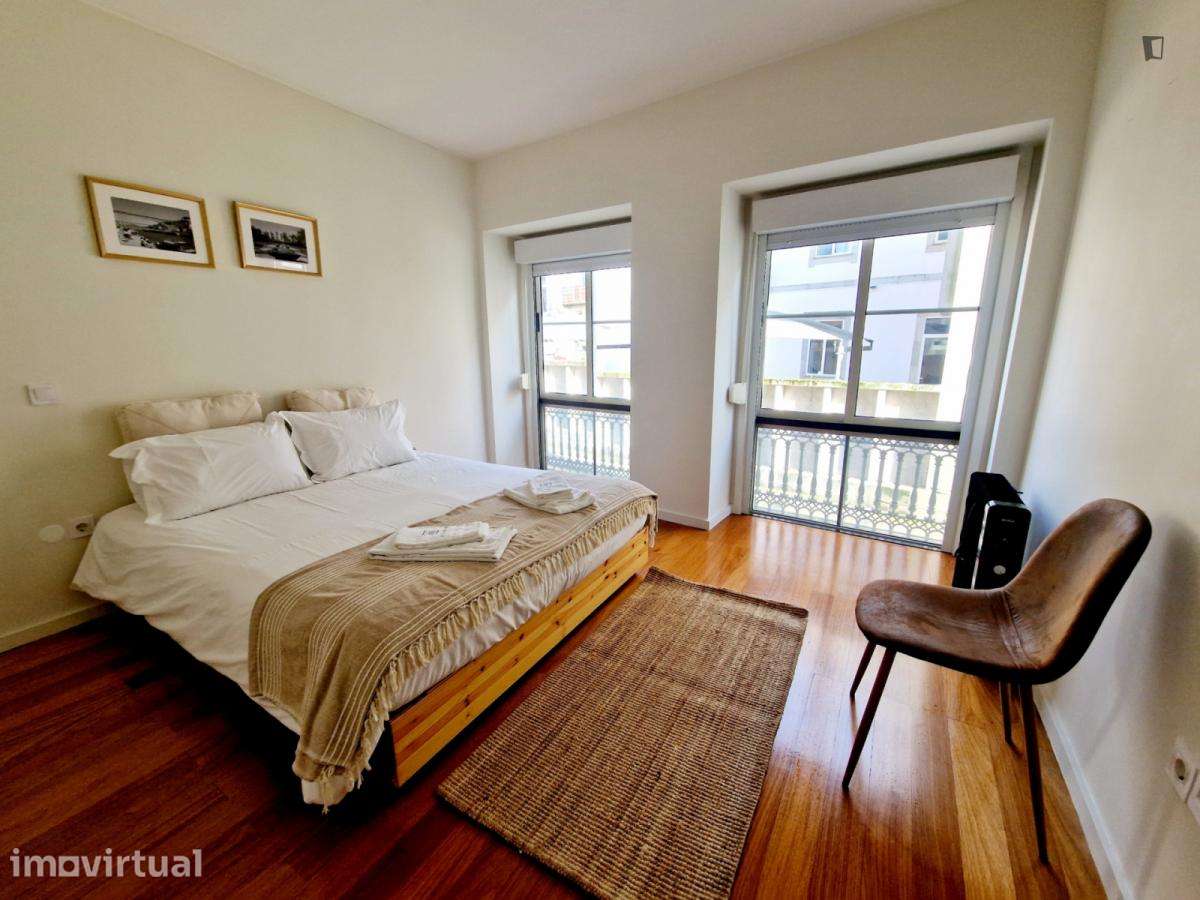 Apartamento com 1 quartos - localizado em Santo Ildefonso Porto - Grande imagem: 2/20
