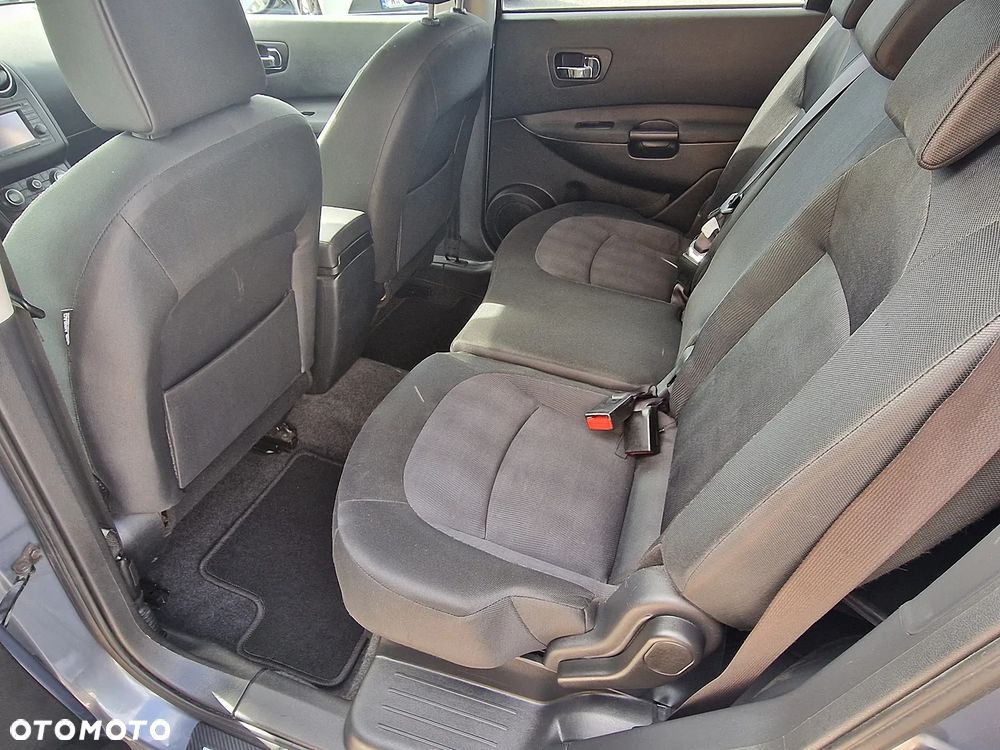Nissan Qashqai+2 - 11
