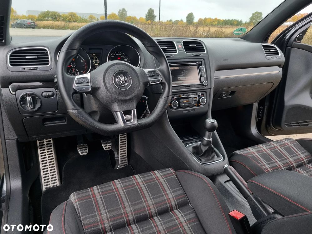 Volkswagen Golf 2.0 GTI - 30