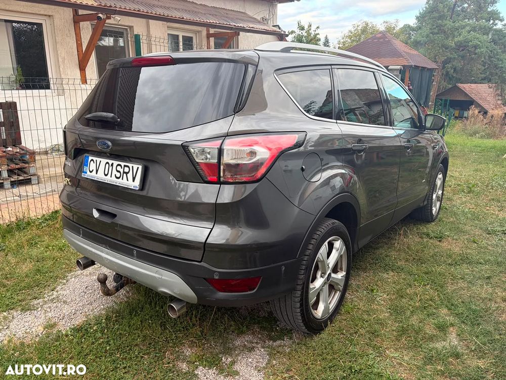 Ford Kuga 2.0 TDCi 4WD Powershift Titanium - 3