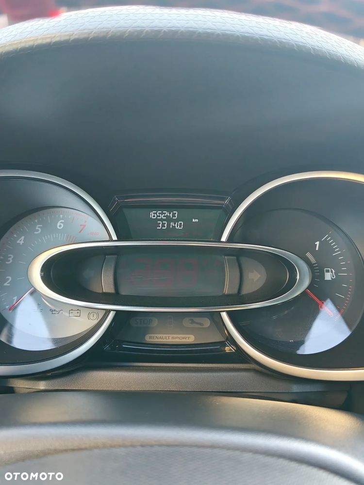 Renault Clio 1.6 R.S 200 EDC - 10