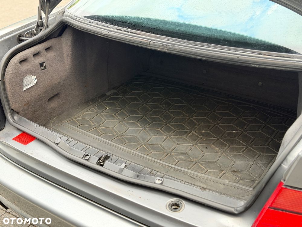 BMW Seria 8 - 31