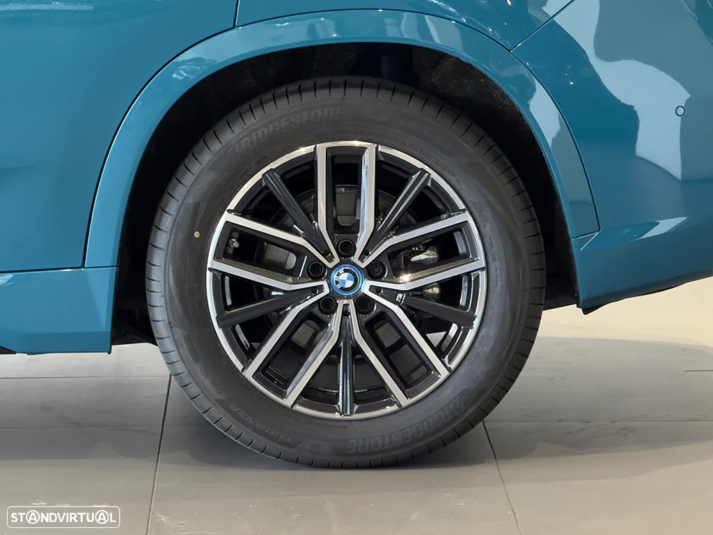 BMW iX1 xDrive30 Pack Desportivo M - 13