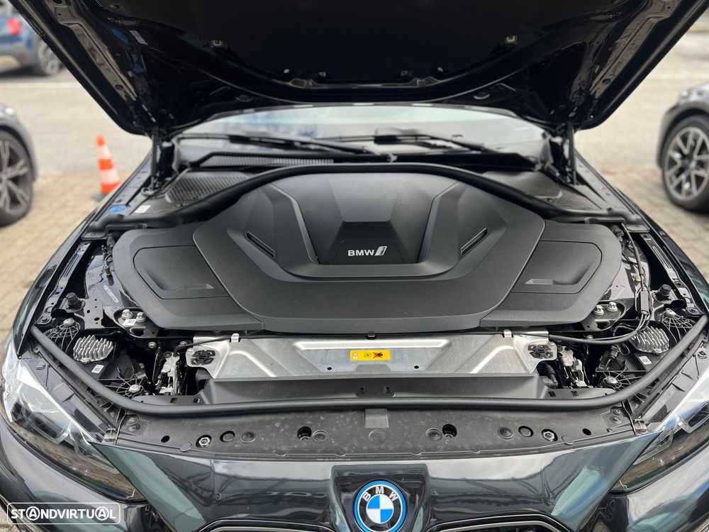 BMW i4 eDrive40 Gran Coupe M Sport - 42