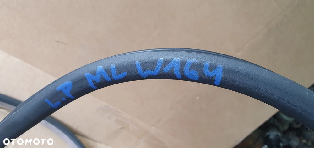 Uszczelka drzwi lewy przód Mercedes ML W164 A1646900198 - 7