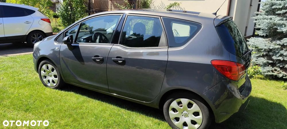Opel Meriva - 10