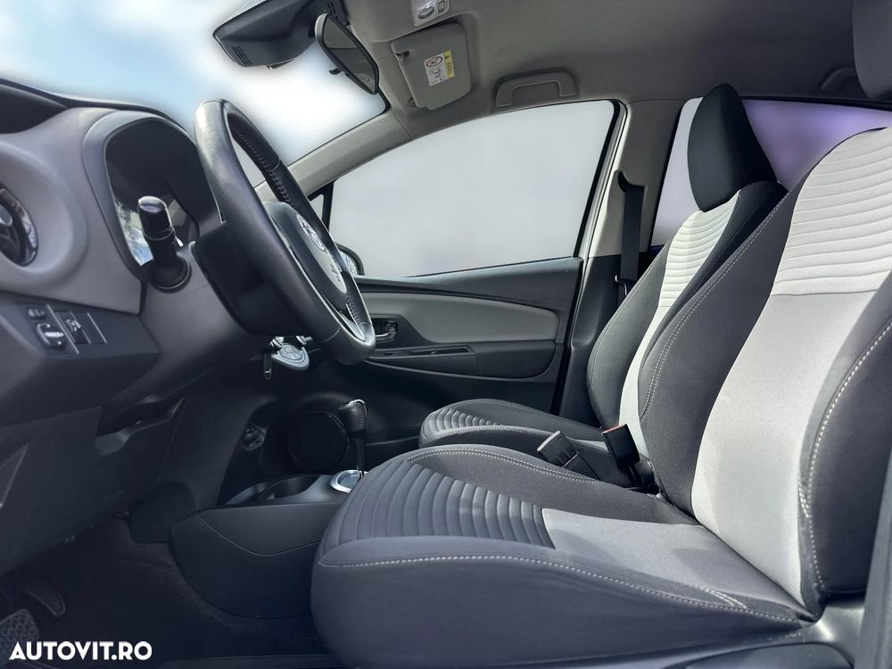 Toyota Yaris - 23