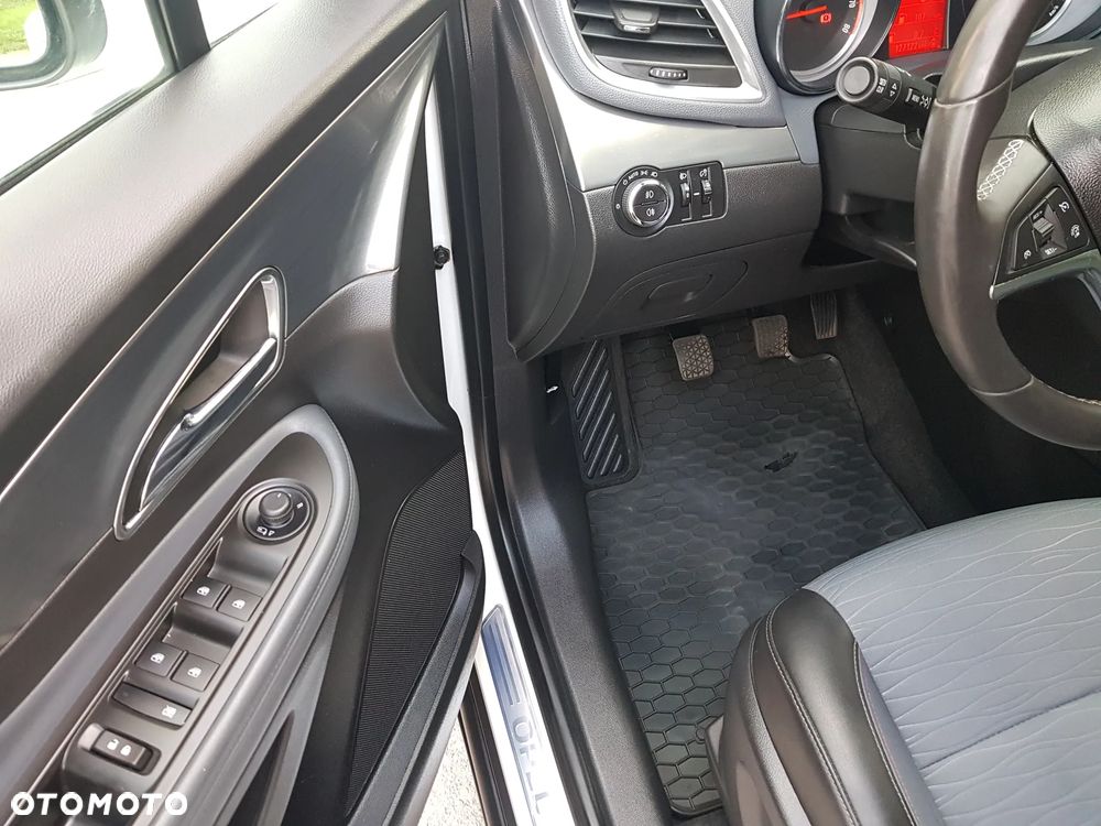 Opel Mokka 1.4 Turbo ecoFLEX Start/Stop Color Innovation - 32