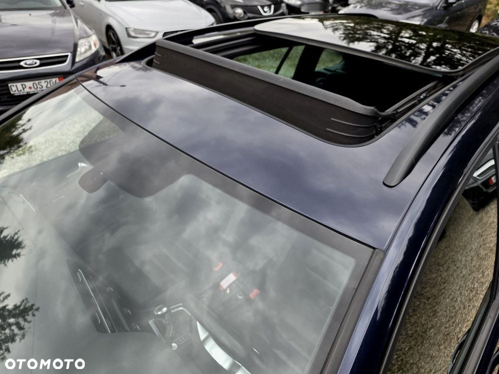 Volkswagen Golf - 28