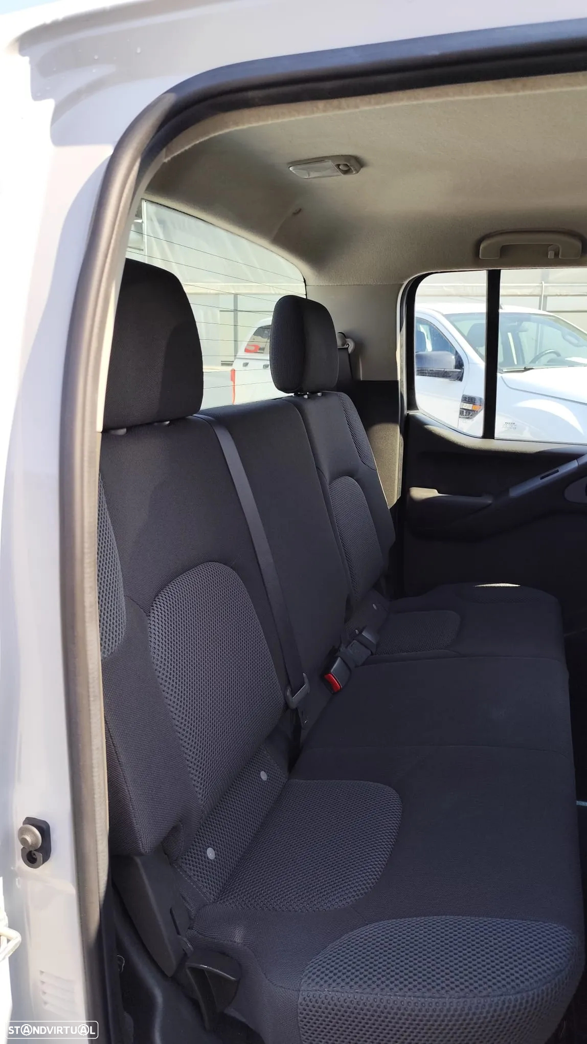 Nissan Navara 2.5 dCi CD LE - 8