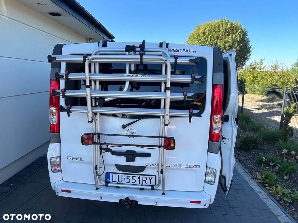 Opel Vivaro - 11